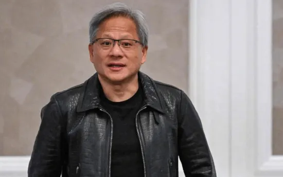 每日科技早报｜扎克伯格表态美AI领先中国数年不切实际，传新款iPhone SE量产时间在10月